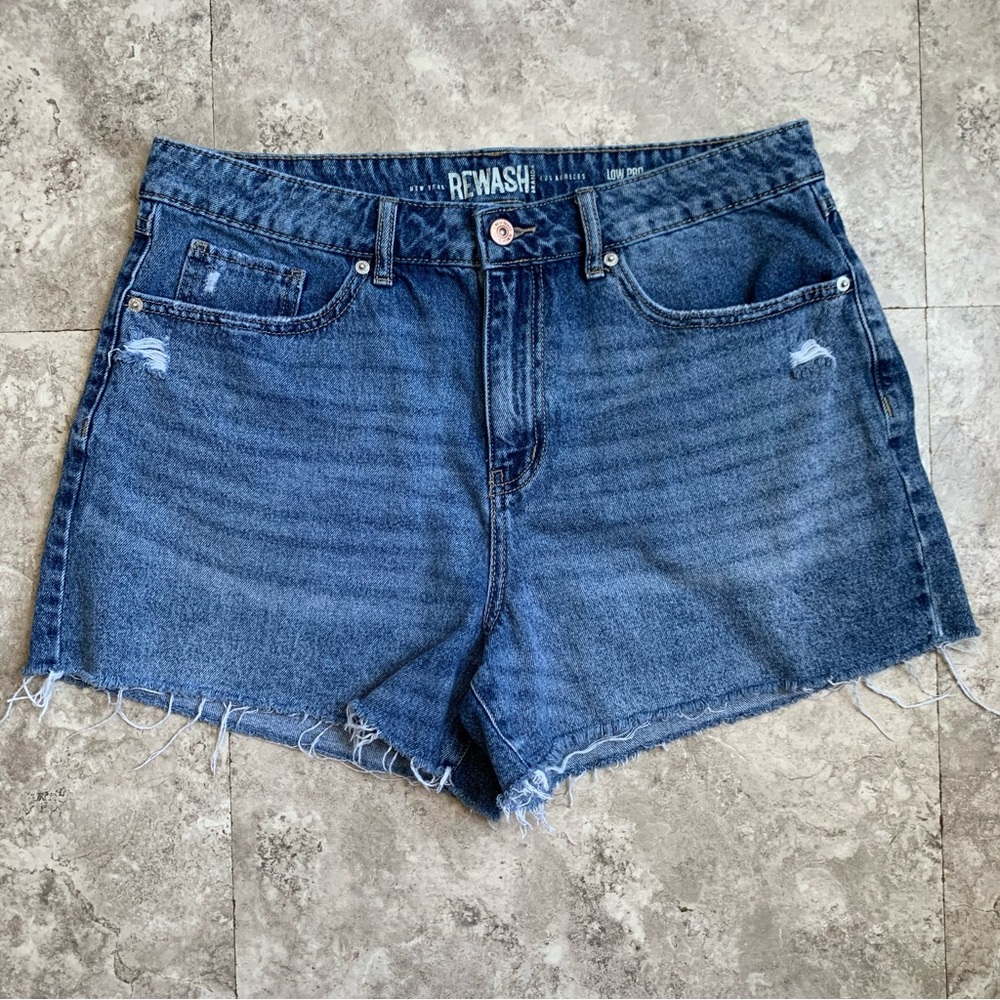 Rewash Low Pro Cut Off Shorts Size 31